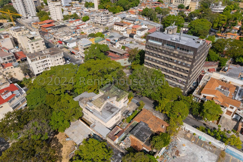 Edificio Con Extraordinaria Ubicación Dentro Del Municipio Chacao Mls #24-14946