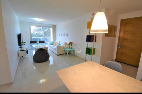 Imagen 1 de 28 de Apartamento En Venta De 2 Dormitorios En Punta Del Este, Uruguay - Punta Del Este Roosevelt
