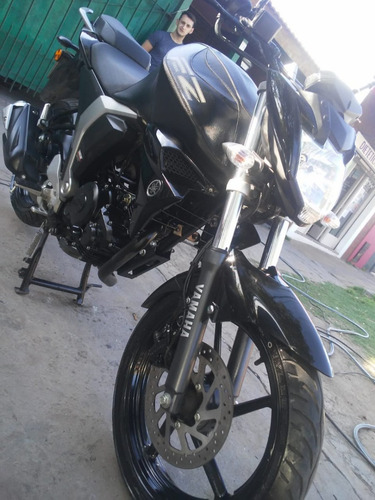 Imagen 1 de 5 de Yamaha - Fz Fi