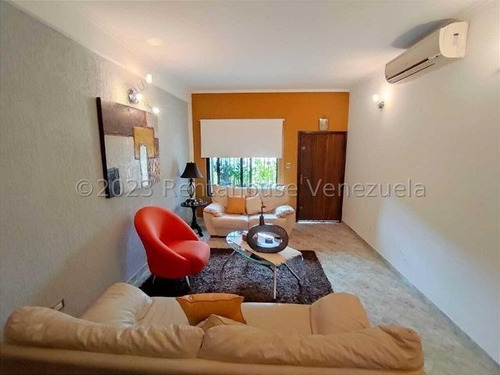 Imagen 14 de 30 de Townhouse En Venta El Castaño, Conjunto Cerrado. Maracay 23-18675 Hc