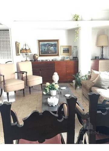 Imagen 24 de 27 de Departamento En Venta-colon Esq Sucre - 3 Dor - 2 Bños - Luminoso - Ubic. Privilegiada - 180 Mts