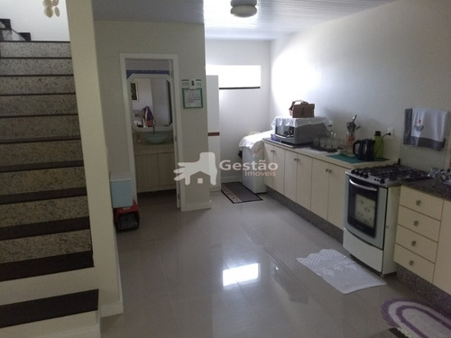 Imagem 3 de 30 de Casa Para Venda No Bairro Ariribá Em Balneário Camboriú, 11 Quartos Sendo 1 Suíte, 5 Vagas, - Ml_28