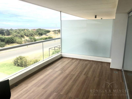 Silente, Torre I, 2 Dormitorios En Suite, Toilette, Garage En Sub Suelo, Dependencia Externa