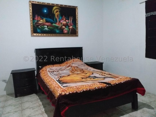 Imagen 13 de 19 de Amplia Casa Lista Para Habitar Con Céntrica Ubicación. 04120656408 Mls 22-8937
