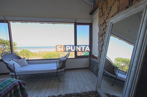 Imagen 27 de 30 de Casa En Venta De 4 Dormitorios En Punta Piedras A Metros Del Mar