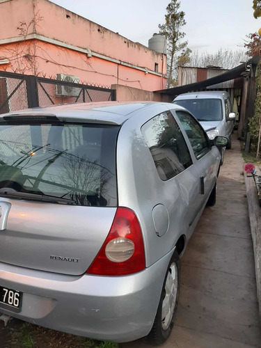 Imagen 4 de 6 de Renault Clio 2006 1.2 Athentique Aa