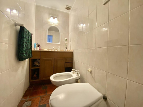 Imagen 6 de 19 de Gran Casa De 4 Dorm. 1 En Suite- Cochera-patio C/ Parrilla-terraza -monte Castro