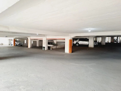 Estacionamiento Serrano A Pasos L1 Metro U.chile
