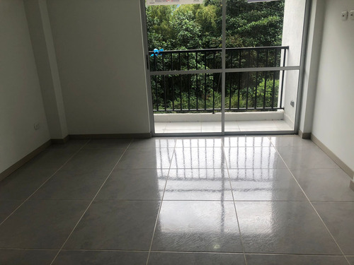 Apartamento En Venta En La Macarena/dosquebradas (279025666).