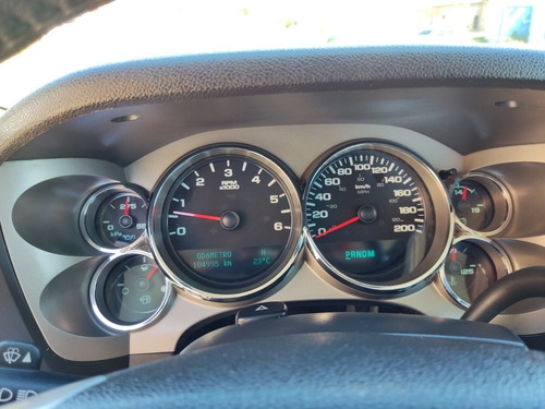 Imagen 15 de 16 de Chevrolet Silverado Lt 4x4