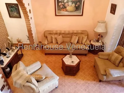 Casa En Venta Avila Es25-8442