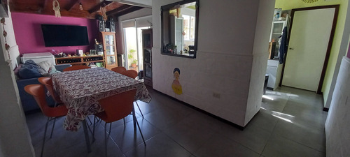 Depto Tipo Casa 4 Ambientes, Con Patio, Reciclado.