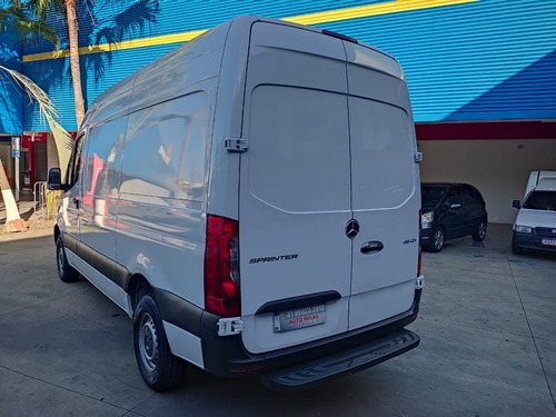 Mercedes-Benz Sprinter Furgão 2.2 Cdi 416 Longo Teto Alto 10,5m3 5p 6 marchas