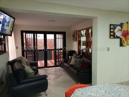 Imagen 8 de 28 de Hermoso Townhouse En Venta Urb Ciudad Jardín - Cagua 22-27064 Gjg 04243717762