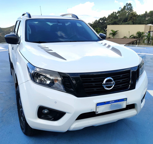 Nissan Frontier 2.3 Attack Cab. Dupla 4x4 Aut. 4p