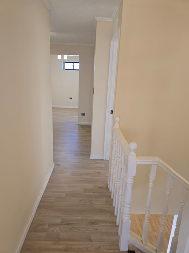 Venta Casa Peuco 5, 244 M2, 6 D 3 B, 2 E Remodelada 100%