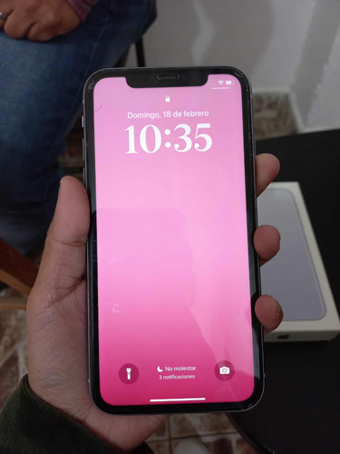 Celular iPhone 11 Color Lila