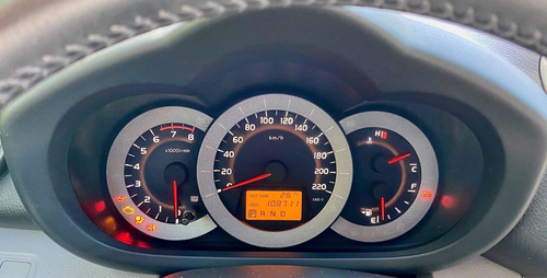 Toyota Rav4 2.4 4x2 At 2011
