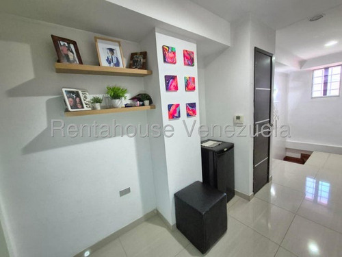 Marianny Gonzalez, Vende Townhouse En Urb Privado La Mata Cabudare