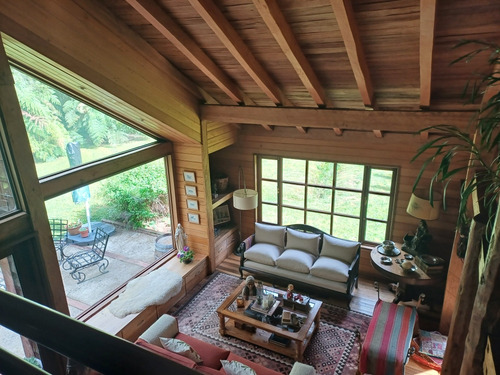 Se Vende Preciosa Casa En Parque Los Canelos