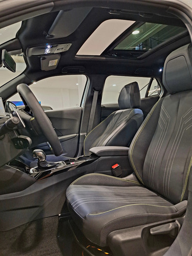 Peugeot 2008 1.0T Gt
