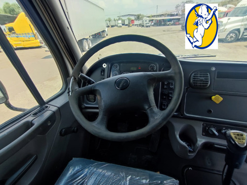 Torton Freightliner M2 2016 Con Caja Mudancera
