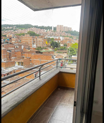 Vendo Apartamento En Buenos Aires ,3 Habitaciones,parqueader