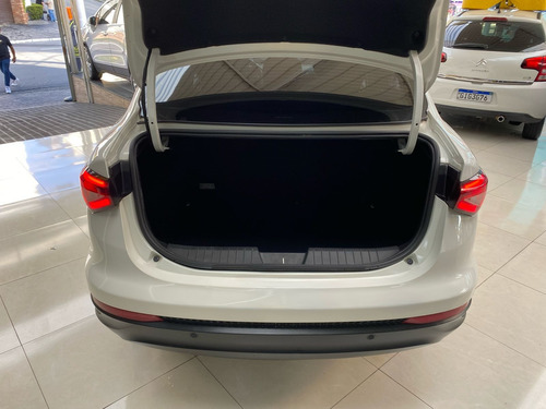Fiat Cronos 1.8 Precision 16v Flex Aut. 4p marchas