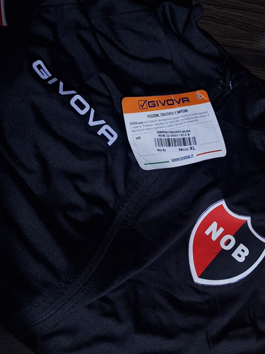 Campera De Newells Talle L (Usado)