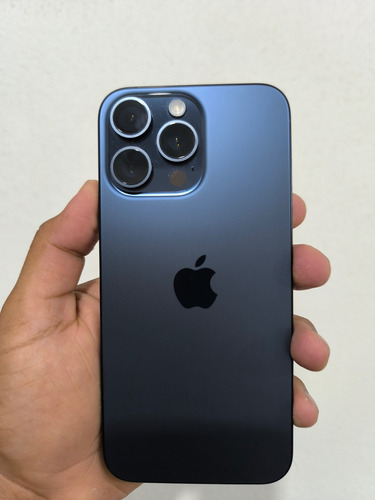 iPhone 15 Pro Max/ 512gb Almacenamiento. (Usado)