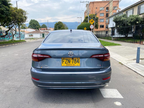 Imagen 7 de 12 de Volkswagen Jetta 2020 1.4 Tsi Mecanico Comfortline