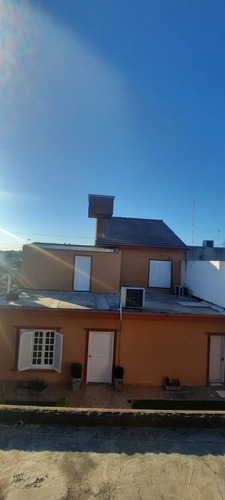 3 Locales Comerciales Más Vivienda Salida A Dos Cuadras