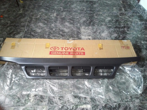 Parrilla Frontal De Toyota Dyna Turbo 4.6 Nueva Original