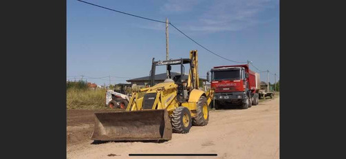 Komatsu Wb140