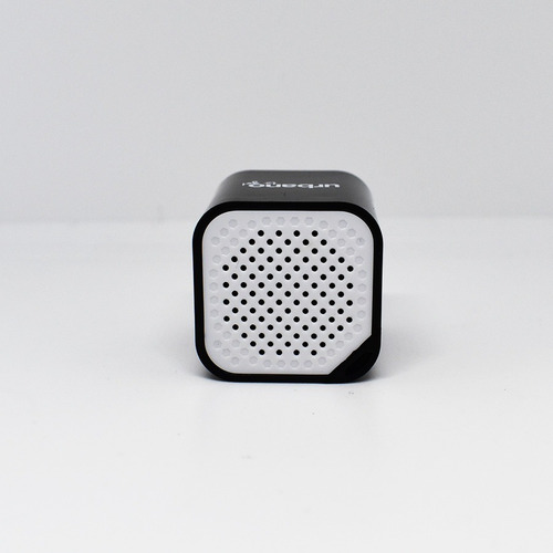 Mini Bocina Bluetooth Speaker Parlante Portátil 3 Horas 