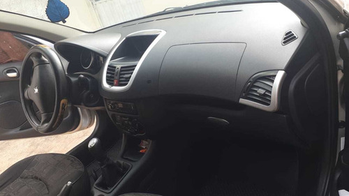 Peugeot 207 2011 1.4 Xr Flex 5p