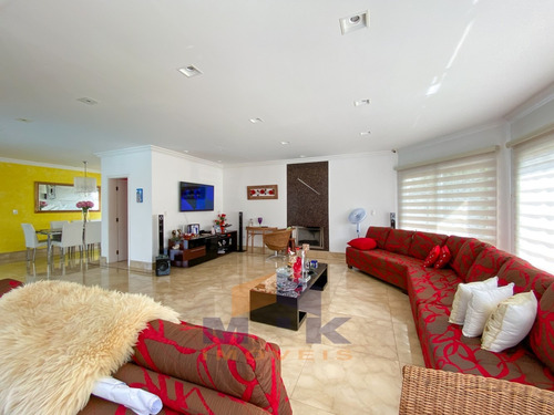 Imagem 1 de 14 de Casa Com 3 Dorm, 3 Suíte No Condomínio Aruã /sp - 925