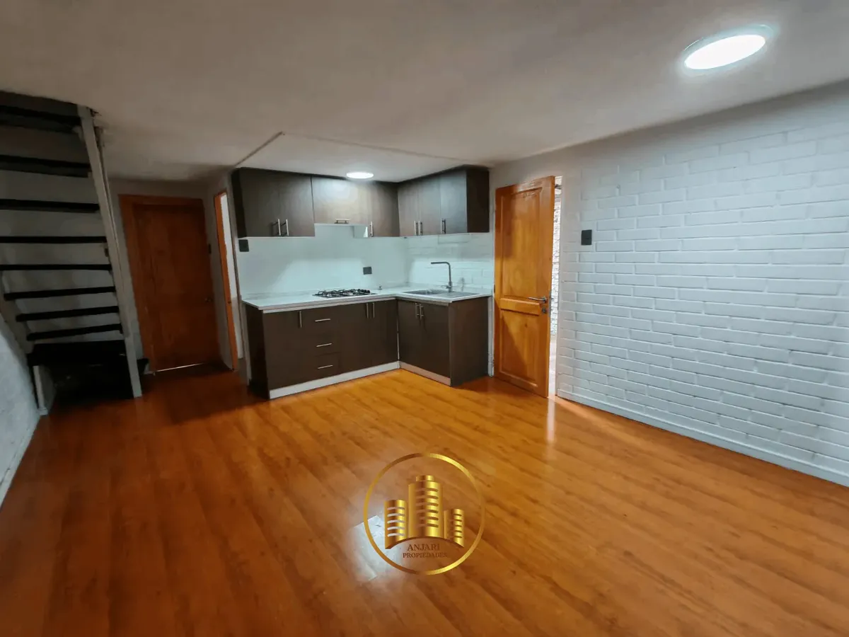 Imagen 4 de 30 de Casa 2 Pisos Luminosa Con Amplio Patio Y Estacionamiento