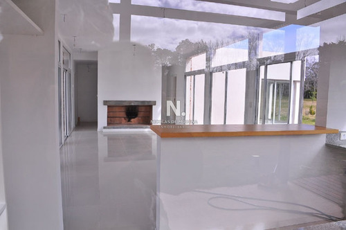 Casa En Barrio Privado **************financiado Hasta En 36 Cuotas Entregando 50% Contado -ref:4197