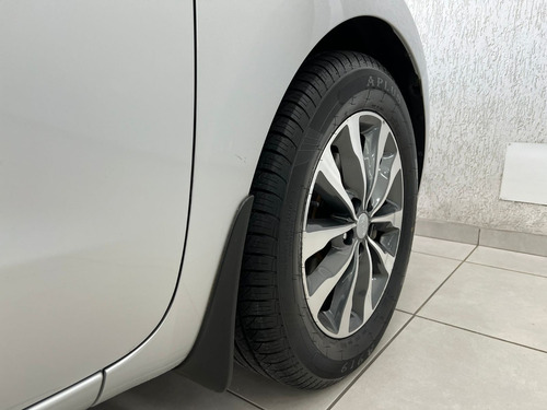 Kia Grand Carnival 3.3 Ex 5p