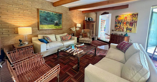 Linda Casa Con Gran Terreno De 900 Mt2/colegio Newland