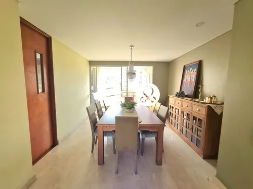 Apartamento Muy Amplio Y Con La Mejor Ubicación En La Milla De Oro De El Poblado