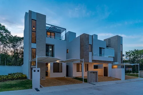 Casa En Venta En Playa Del Carmen, Bali, Santuario Tropical En El Corazón De Playa Del Carmen
