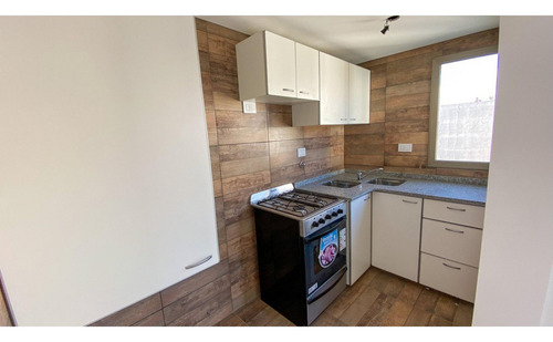 Venta Departamento 2 Dormitorios Caseros Con Cochera