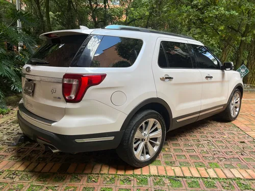 Ford Explorer 2.3 Limited 4x4