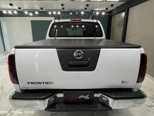 Nissan Frontier Svatk4xa