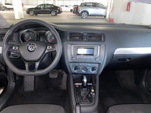 Imagen 2 de 14 de Volkswagen Jetta Trendline 2.0 4 Puertas