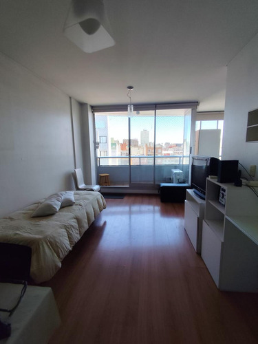 Amplio Monoambiente En Alquiler Con Balcon Y Amenities, Colegiales. E-furio.