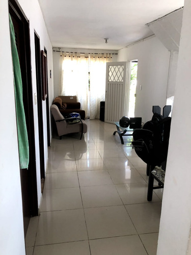 Venta Casa Bifamiliar De 190mt2 En Bello Horizonte Cali 10226. 