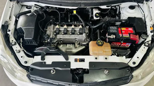Chevrolet Aveo 1.5 Ls Mt